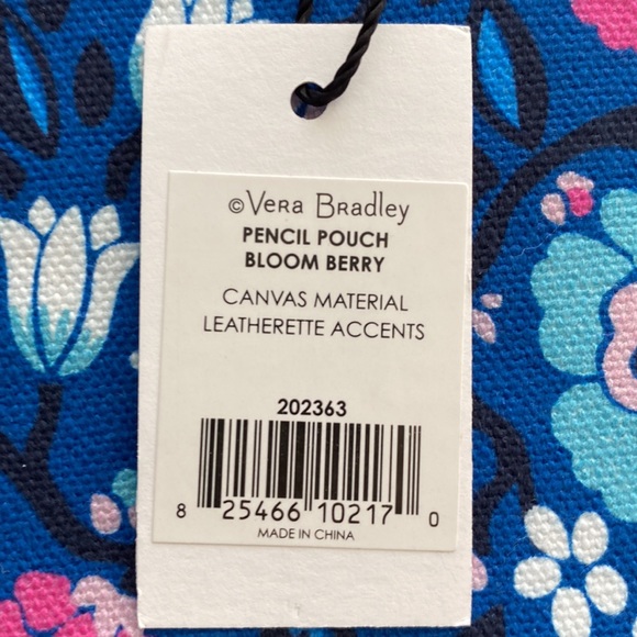 NWT! Vera Bradley for Staples Exclusive POUCH, Berry Bloom - Picture 5 of 5